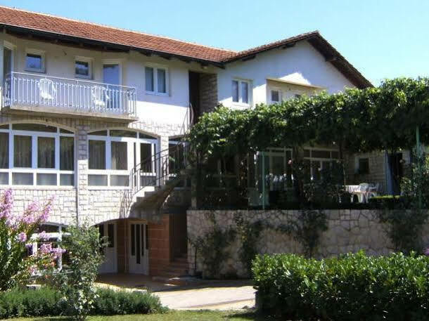 Pansion Pero Elez Medjugorje Exterior foto
